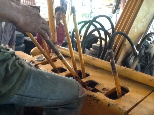 ขายKomutsu pc20spตัวเดินดีเอวแน่นไม่โหลดเครื่องฟิดรถประมูลจากส่วนราชการพร้อมใช้งาน