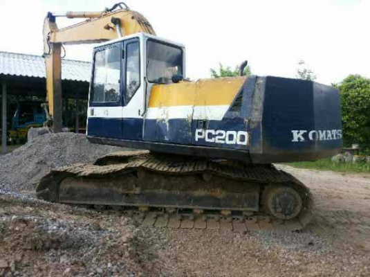 KOMATSU PC 200-5