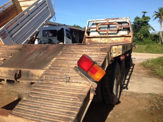 รถฮีโน่ 10 ล้อ ท้ายลาด FM3M  195 แรงม้า.  สนใจติดต่อ  081 - 6079515