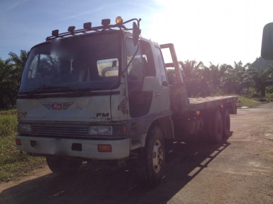 รถฮีโน่ 10 ล้อ ท้ายลาด FM3M  195 แรงม้า.  สนใจติดต่อ  081 - 6079515