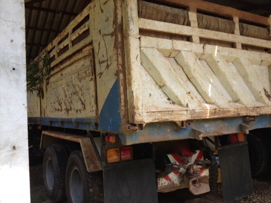 รถมิตซู  10  ล้อดั้ม  FN527M - TF   220 แรงม้า.  สนใจติดต่อ 081 - 6079515