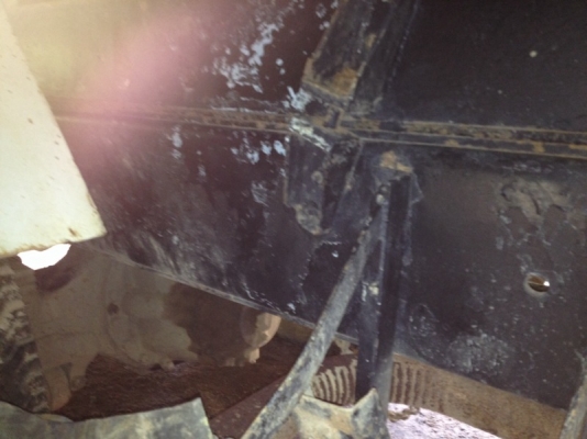 รถมิตซู  10  ล้อดั้ม  FN527M - TF   220 แรงม้า.  สนใจติดต่อ 081 - 6079515