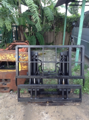 +++ ขายฮิ้งค์โฟล์ค  TOYOYA 5FD25 , KOMATSU FD25-11 , T.C.M. FD30  +++