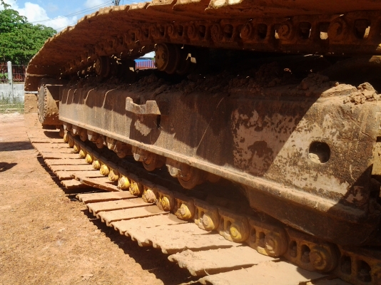 KOMATSU  PC   200  รุ่น  5