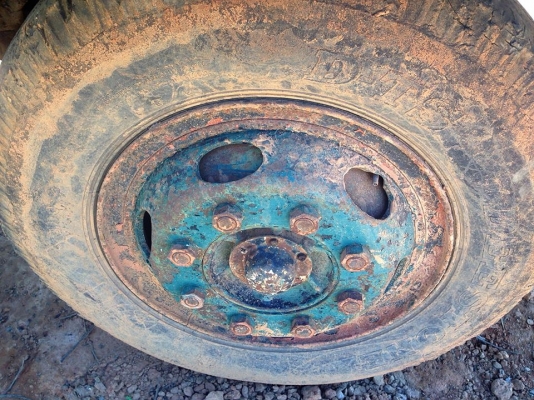 **285,000 บ.ต่อรอง**ขาย10ล้อ1เพลาท้ายลาด ขึ้นแบคโฮ120 ISUZU TX 6BB1-145แรง วางหัวKT925 เครื่องดีฟิตมาใหม่ แน่น แรง เกียร์ดีไม่มีหลุด ช่วงล่างเดิม คัสซีดี ไม่ผะ มีบวมบ้าง เสริมเหล็กบน-ล่างหนาแข็งแรง หางขึ้นแบคโฮสภาพดี พื้นโอเค เหล็กหนาแข็งแรงไม่มีผุ หัวเก๋