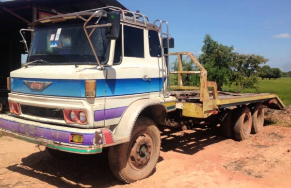 **285,000 บ.ต่อรอง**ขาย10ล้อ1เพลาท้ายลาด ขึ้นแบคโฮ120 ISUZU TX 6BB1-145แรง วางหัวKT925 เครื่องดีฟิตมาใหม่ แน่น แรง เกียร์ดีไม่มีหลุด ช่วงล่างเดิม คัสซีดี ไม่ผะ มีบวมบ้าง เสริมเหล็กบน-ล่างหนาแข็งแรง หางขึ้นแบคโฮสภาพดี พื้นโอเค เหล็กหนาแข็งแรงไม่มีผุ หัวเก๋