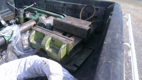 Sell> ขายปากกา งานกัด ญี่ปุ่น 380x300 cm ลึก 10 cm ปรับหมุนรอบตัวได้ ตัวใหญ่ สภาพดีครับ