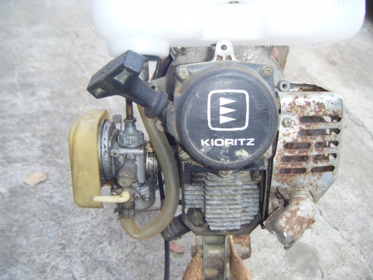 เครื่องชักร่องน้ำในนา