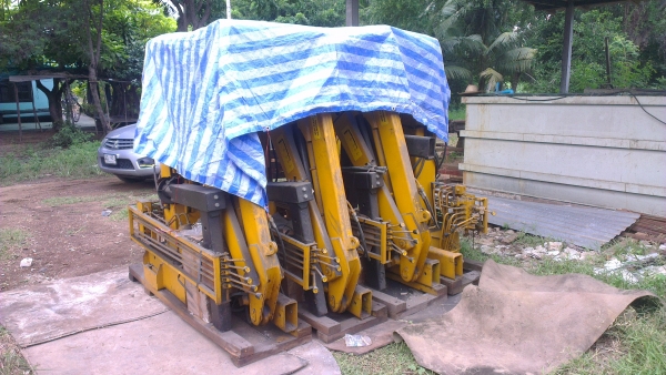 Sell> ขายเฮี้ยบพับ ของใหม่ เก่าเก็บ 1.7 ตัน ยี่ห้อ TICO ของ SWEDEN อุปกรณ์ทุกอย่างครบครัน