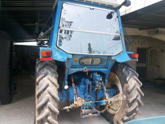 ขายตู้รถไถ ford 6610