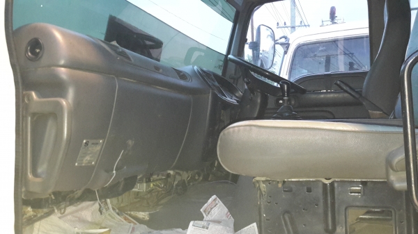 ขายรถบรรทุกสิบล้อดั้มท์ ISUZU DECA EURO 2 270 แรงม้า มีระบบลากพ่วง ปี 48