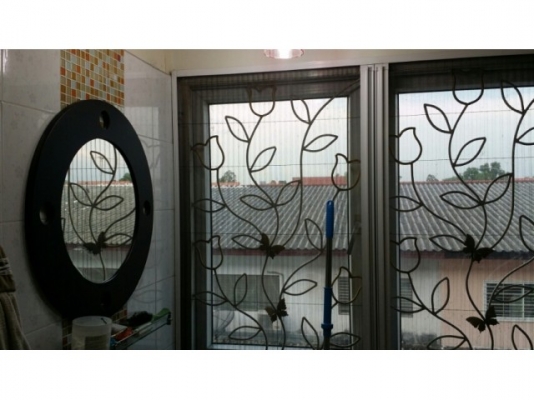 ขายอาคารพาณิชย์ 3 ชั้นครึ่ง พหลโยธิน 52 เนื้อที่ 21 ตรว สวยๆ