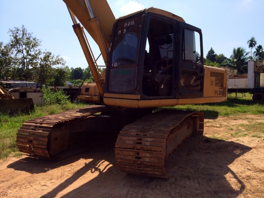 ขายด่วน   รถแบคโฮ KOMATSU  PC200  รุ่น 6  สภาพดีมากพร้อมใช้งาน