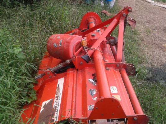 คูโบต้ารุ่นL4708พร้อมใบมีดและโรตารี่