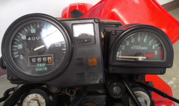 เรือนไมล์พร้อมวัดรอบ MTX125(ขายแล้วครับ)