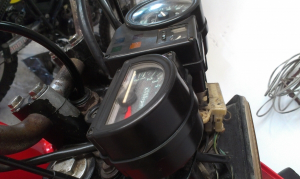 เรือนไมล์พร้อมวัดรอบ MTX125(ขายแล้วครับ)