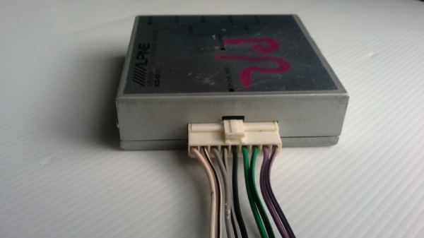 Alpine...RCA Adaptor กล่องแปลงสัญญาณสายลำโพงเป็น RCA แบบ 4 แชแนล