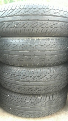 ขายยาง DUNLOP 185-65-15 ปี12 ดอกเต็ม ไม่บวม ชุดละ 3,900 บาท