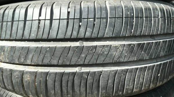 ขายยาง MICHELIN 185-55-16 ปี11 ดอกเต็ม ไม่บวม ชุดละ 3,800 บาท
