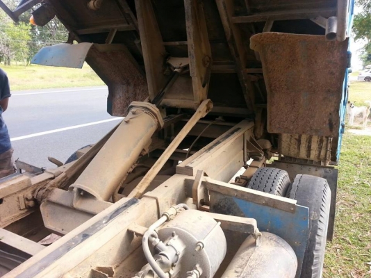 ขายรถดั้มISUZU TL100แรง ดั้ม3คิว สภาพสวยพร้อมใช้งาน เอกสารพร้อมโอน สนใจโทร 090-8588220คุณนะ ID:narong498 หรือ www.truck.in.th/498  FB:ณรงค์ ซื้อขายรถมือสอง จัดไฟแนนซ์ได้ เงื่อนไขง่ายๆวันเดียวรับรถ