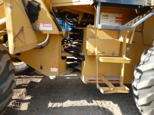 รถตักล้อยาง Komatsu WA100-1#21456 มือสอง ญี่ปุ่น สนใจโทร. 080-6565422 (หนิง)