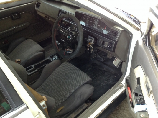 Nissan Bluebirdตัวประกอบนอก แต่งRetro Car