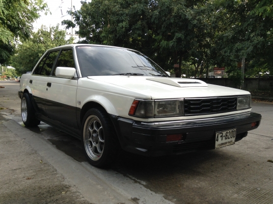 Nissan Bluebirdตัวประกอบนอก แต่งRetro Car