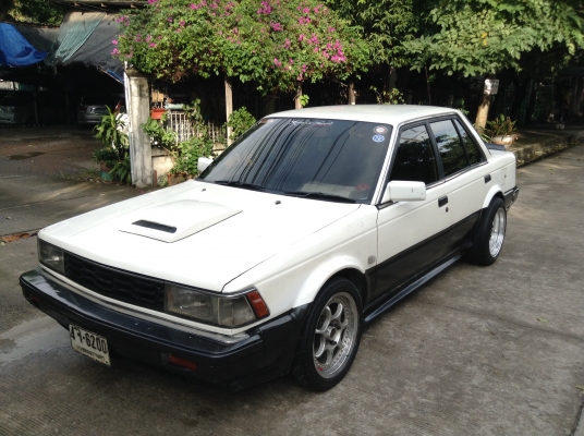 Nissan Bluebirdตัวประกอบนอก แต่งRetro Car