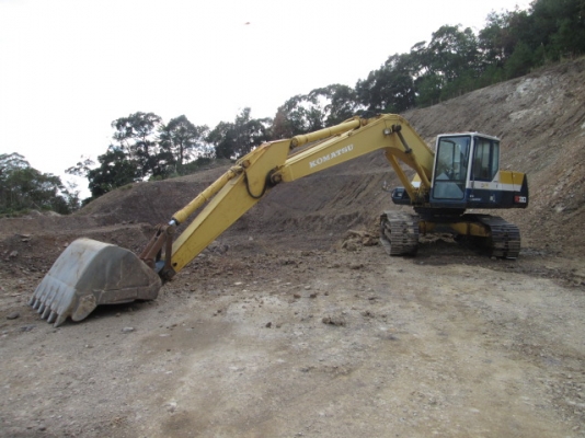 รถขุด Komatsu PC200-5 #59553 Used Excavator มือสอง ญี่ปุ่น สนใจโทร. 080-6565422 (หนิง)