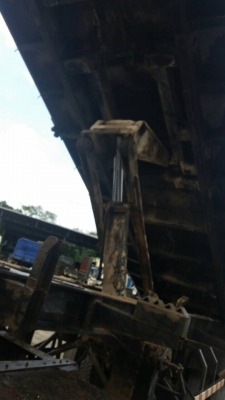 หางลูกพ่วงดั้ม2คานแท้ๆของSMM สามมิตร หางสวยพร้อมใช้ ปี*39ไม่เคยหล่น...เดิมลอนเฉียงเปลื่ยนใหม่แบบที่เห็น..