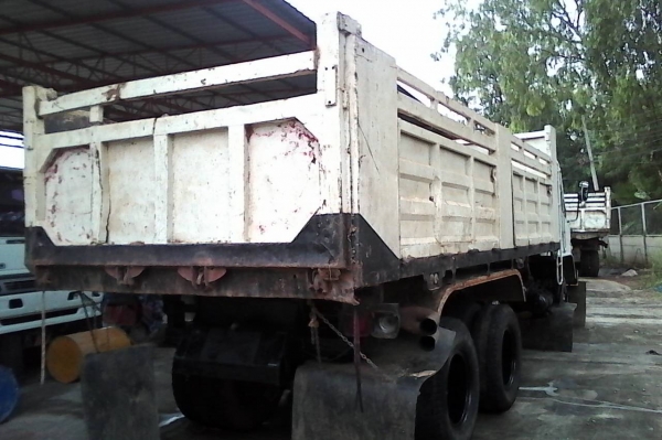 ขายรถ 10 ล้อ HINO ซูโม 227 / 2 เพลาดั้ม