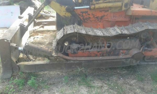 แทร็คเตอร์ KOMATSU รุ่น D 20 P-5 4 สูบ แทร็คเตอร์ KOMATSU รุ่น D 20 P-5 4 สูบ