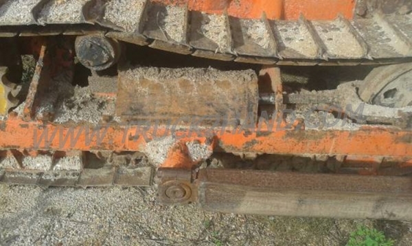 แทร็คเตอร์ KOMATSU รุ่น D 20 P-5 4 สูบ แทร็คเตอร์ KOMATSU รุ่น D 20 P-5 4 สูบ