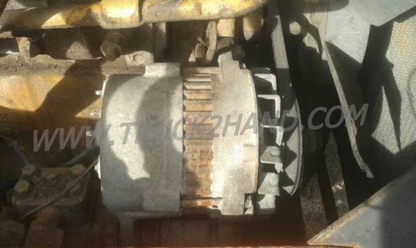 แทร็คเตอร์ KOMATSU รุ่น D 20 P-5 4 สูบ แทร็คเตอร์ KOMATSU รุ่น D 20 P-5 4 สูบ