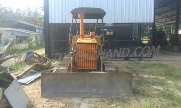 แทร็คเตอร์ KOMATSU   รุ่น D 20 P-5 4 สูบ