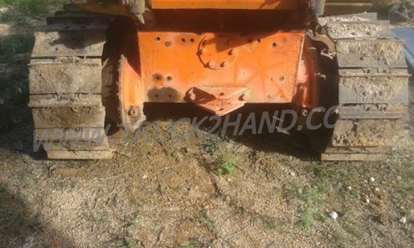 แทร็คเตอร์ KOMATSU รุ่น D 20 P-5 4 สูบ แทร็คเตอร์ KOMATSU รุ่น D 20 P-5 4 สูบ