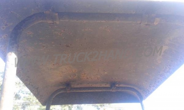 แทร็คเตอร์ KOMATSU รุ่น D 20 P-5 4 สูบ แทร็คเตอร์ KOMATSU รุ่น D 20 P-5 4 สูบ