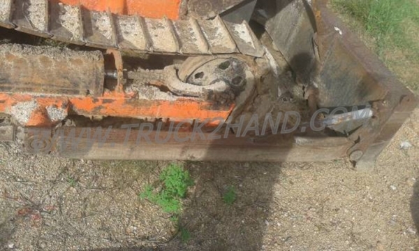 แทร็คเตอร์ KOMATSU รุ่น D 20 P-5 4 สูบ แทร็คเตอร์ KOMATSU รุ่น D 20 P-5 4 สูบ