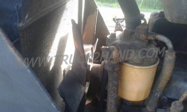 แทร็คเตอร์ KOMATSU รุ่น D 20 P-5 4 สูบ แทร็คเตอร์ KOMATSU รุ่น D 20 P-5 4 สูบ