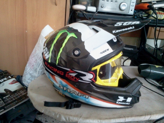 ขายหมวกวิบากพร้อมแว่นเบามากมีซ่อมเสื้อถุงมือ