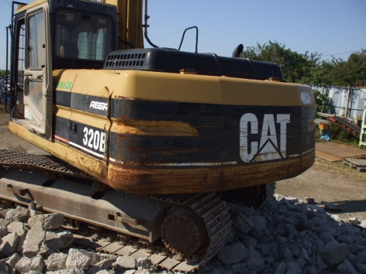 รถขุด Caterpillar 320B #3MR04192 (คีมหนีบ) Used Excavator มือสอง ญี่ปุ่น สนใจโทร. 080-6565422 (หนิง)