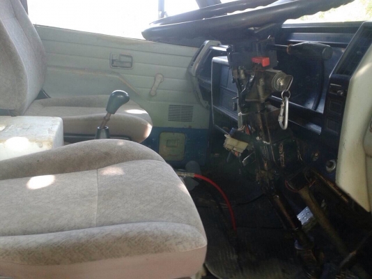 6ล้อ115แรง ISUZU ปี*2519 เครื่อง4BD1-136878 คัสซีโค๊ต 7719340