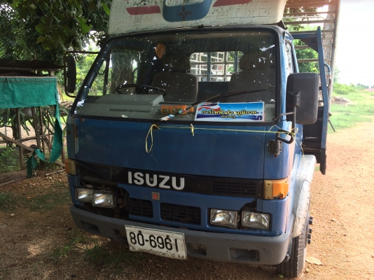 6ล้อ115แรง ISUZU ปี*2519 เครื่อง4BD1-136878 คัสซีโค๊ต 7719340
