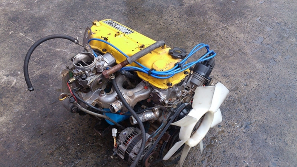 ขายเครื่องยนต์เบนซินใส่รถกระบะ 8950 บาท