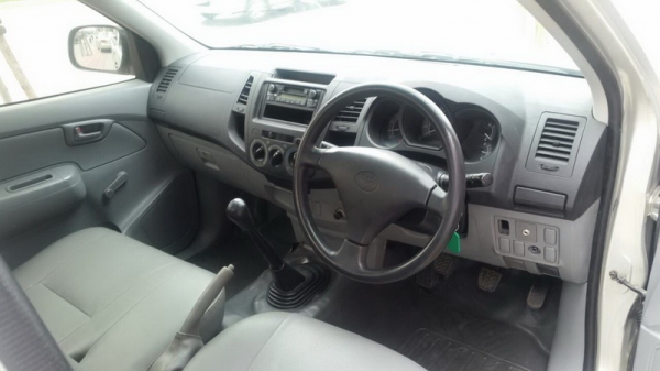 TOYOTA VIGO ตอนเดียว ปี 2005 เครื่อง 3.0 รถสวย ล้อ MAX พวงมาลัยพาวเวอร์ แอร์เย็น เครื่องเดิม ช่วงล่างแน่น รถขับดี เบาะสภาพี ภายในสวย สีสวย รถพร้อมใช้งาน การันตีรถสวย จัดไฟแนนได้ ฟรีดาวน์ TOYOTA VIGO ตอนเดียว ปี 2005 เครื่อง 3.0 รถสวย ล้อ MAX พวงมาลัยพาวเวอร์ แอร์เย็น เครื่องเดิม ช่วงล่างแน่น รถขับดี เบาะสภาพี ภายในสวย สีสวย รถพร้อมใช้งาน การันตีรถสวย จัดไฟแนนได้ ฟรีดาวน์