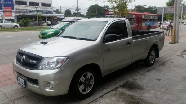 TOYOTA VIGO ตอนเดียว ปี 2005 เครื่อง 3.0 รถสวย ล้อ MAX พวงมาลัยพาวเวอร์ แอร์เย็น เครื่องเดิม ช่วงล่างแน่น รถขับดี เบาะสภาพี ภายในสวย สีสวย รถพร้อมใช้งาน การันตีรถสวย จัดไฟแนนได้ ฟรีดาวน์