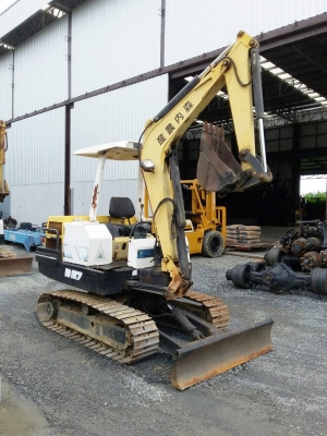 รถขุด YANMAR B27 Serial NO.22638B สภาพพร้อมใช้สวยเดิมๆ รถขุด YANMAR B27 Serial NO.22638B สภาพพร้อมใช้สวยเดิมๆ