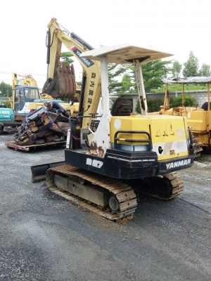 รถขุด YANMAR B27 Serial NO.22638B สภาพพร้อมใช้สวยเดิมๆ รถขุด YANMAR B27 Serial NO.22638B สภาพพร้อมใช้สวยเดิมๆ