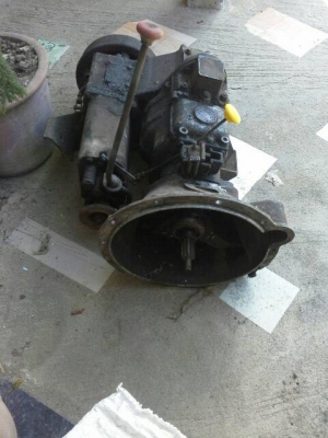 เกียร์ขับสี่ แลนต์โรเวอร์