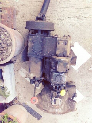 เกียร์ขับสี่ แลนต์โรเวอร์